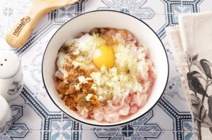 Рубленые котлеты в аэрогриле - фото шаг 3