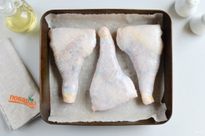 Фаршированные ножки курицы в духовке - фото шаг 10