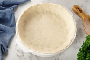 Простой мясной пирог с картошкой