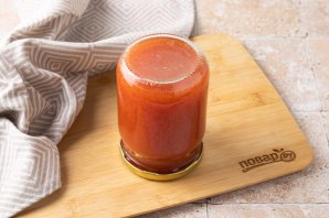 Яблочно-томатный сок на зиму - фото шаг 8