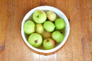 Моченые яблоки с ржаной мукой - фото шаг 8