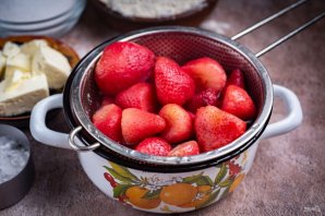 Пирог с ягодной начинкой, которая не течет - фото шаг 2