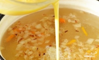 Картофельный суп с яйцом - фото шаг 5