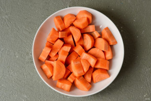Морковный сок с имбирем - фото шаг 2
