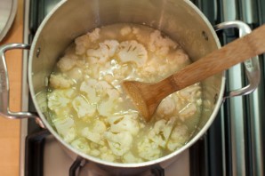 Суп-пюре из цветной капусты с сыром - фото шаг 5