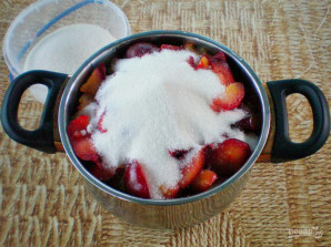 Яблочно-сливовое варенье - фото шаг 4