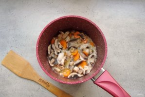 Суп-пюре на курином бульоне из шампиньонов - фото шаг 4