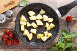 Рататуй с картошкой на сковороде - фото шаг 5