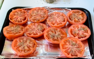 Запеченные томаты - фото шаг 3