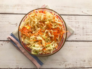 Салат с морковью и пекинской капустой - фото шаг 6