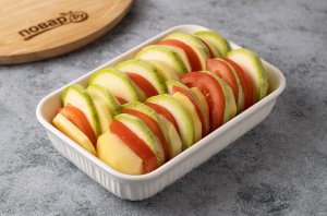 Картошка с кабачками и помидорами в духовке - фото шаг 3