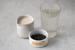 Чай с молоком для похудения - фото шаг 1