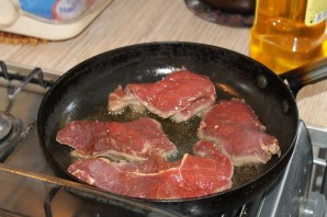 Ромштекс из говядины с черносливом - фото шаг 2
