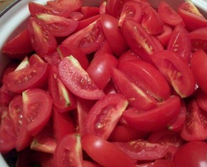 Салат из помидоров на зиму "Пальчики оближешь" - фото шаг 2