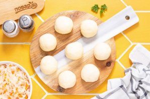 Пирожки с квашеной капустой - фото шаг 10