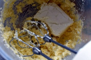 Нежный творожный кекс с цукатами - фото шаг 1