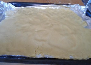 Тертый пирог со смородиной - фото шаг 5
