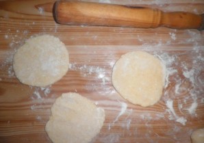 Пирожки без дрожжей на сковороде - фото шаг 5