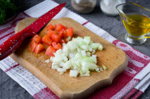 Оладьи из кабачков и помидоров - фото шаг 3