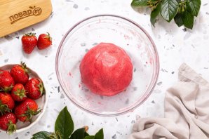 Клубничное печенье - фото шаг 11