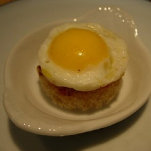 Канапе из яиц на завтрак - фото шаг 8