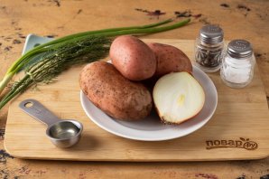Жареная картошка с луком - фото шаг 1