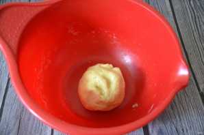 Грушевый пирог с карамельной заливкой - фото шаг 5