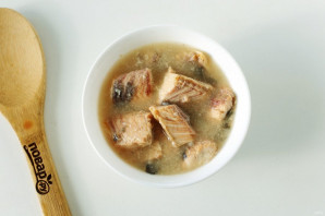Суп из консервированного лосося - фото шаг 6