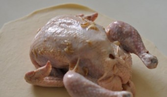 Курица в тесте с картошкой - фото шаг 5