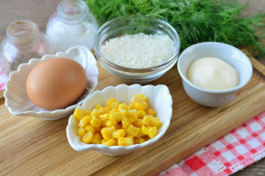 Салат с рисом и яйцом - фото шаг 1