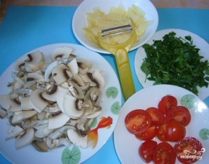 Салат с жареными грибами и сыром - фото шаг 3