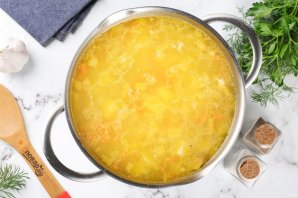 Сырный суп с перловкой - фото шаг 8