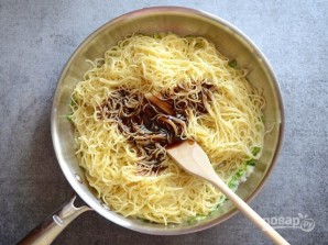 Спагетти с зеленым луком - фото шаг 4