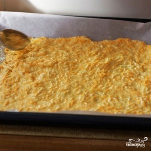 Слоеный сырный пирог с куриным фаршем - фото шаг 2