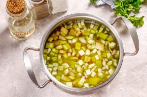 Суп с сельдереем и зеленым перцем - фото шаг 5