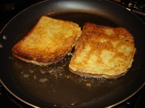 Сэндвич с сыром моцарелла - фото шаг 1