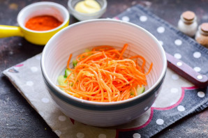 Салат из корейской моркови, курицы и перца - фото шаг 3