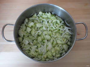 Салат из переросших огурцов на зиму - фото шаг 5