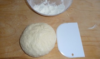 Тесто для пышек на кефире - фото шаг 2
