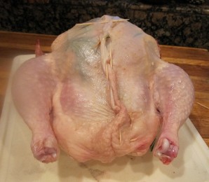Курица, запеченная в духовке в фольге - фото шаг 4
