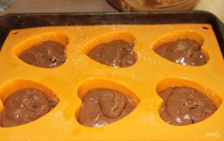 Быстрые шоколадные пирожные - фото шаг 5