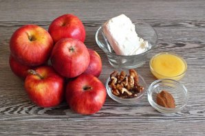 Яблоки запеченные с творогом, орехами и мёдом - фото шаг 1