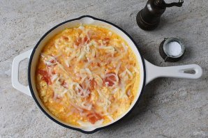 Омлет с помидорами - фото шаг 9