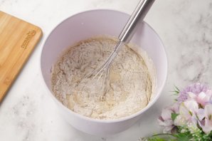 Оладушки на кислом молоке - фото шаг 7