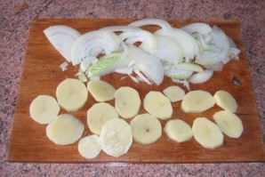 Телятина в духовке с картофелем - фото шаг 2