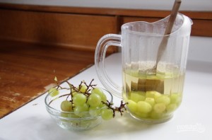 Маринованный виноград - фото шаг 2