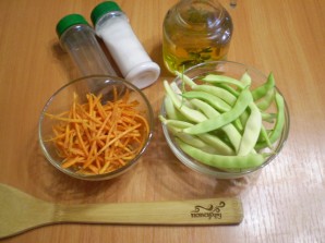 Салат с корейской морковью и фасолью - фото шаг 1