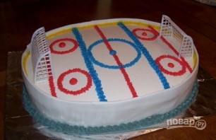 Торт с хоккейной тематикой - фото шаг 5