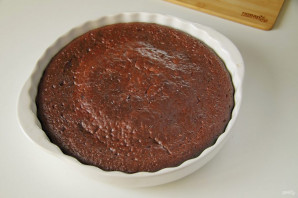 Пирог на кефире с вареньем - фото шаг 7