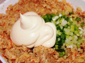 Салат в шариках с рисом и консервой - фото шаг 4